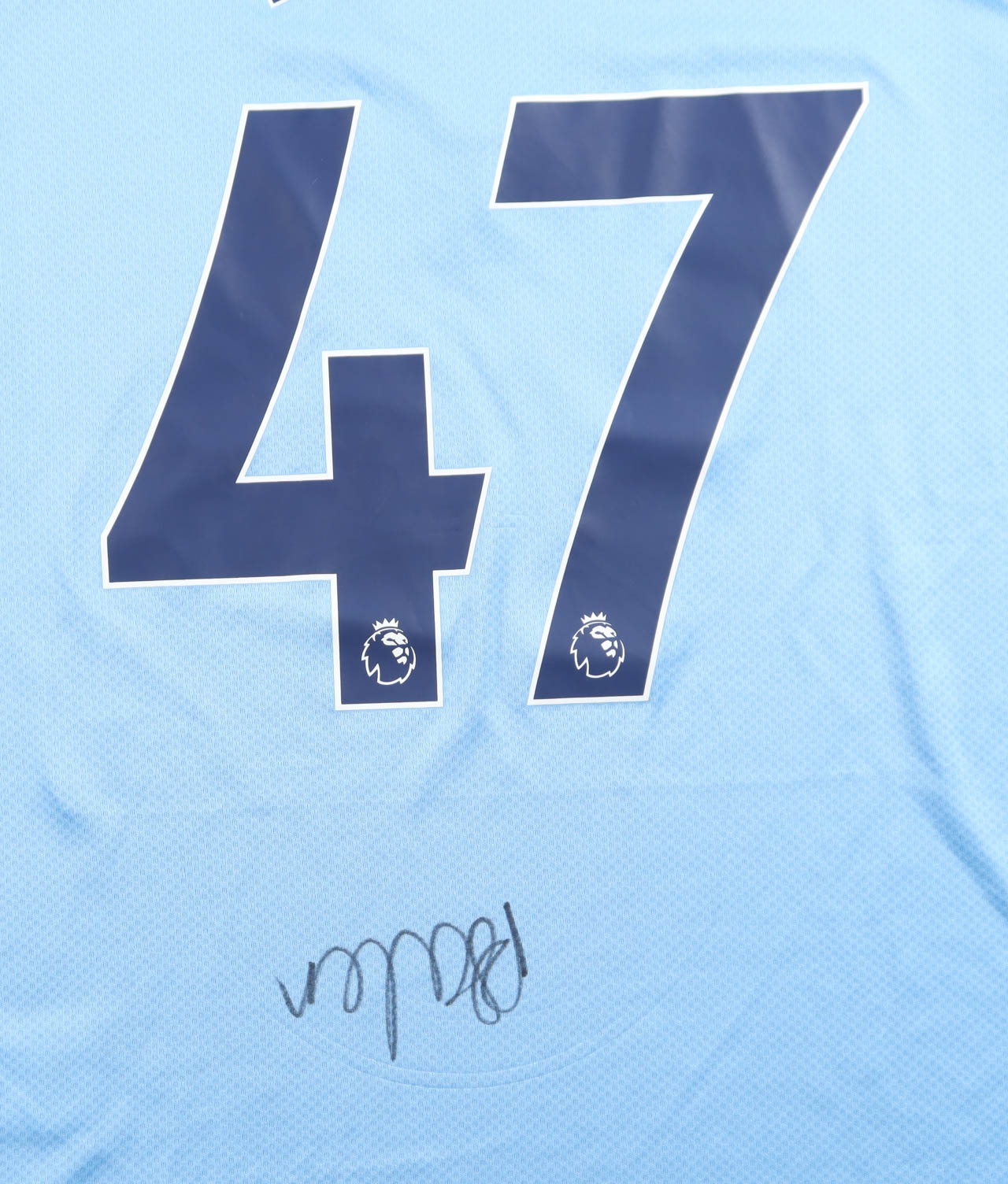 Phil Foden Signed Manchester City F. C. Puma Authentic Jersey (Beckett) at PristineAuction.com Phil Foden Signed Manchester City F. C. Puma Authentic Jersey (Beckett) at PristineAuction.com