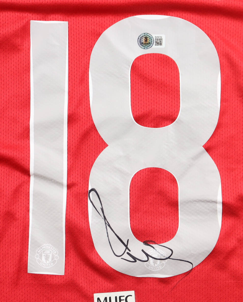 Paul Scholes Signed Manchester United F.C. Nike Authentic Jersey (Beckett) at PristineAuction.com Paul Scholes Signed Manchester United F.C. Nike Authentic Jersey (Beckett) at PristineAuction.com