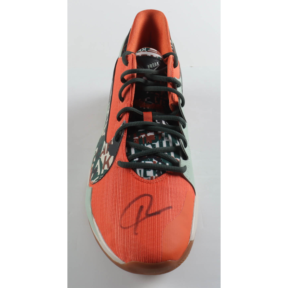 Giannis Antetokounmpo Signed Player Edition Basketball Shoe (Beckett) at PristineAuction.com