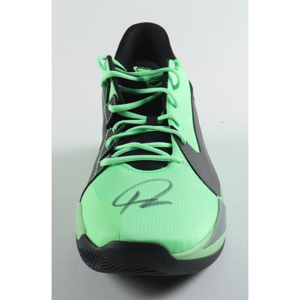 Giannis Antetokounmpo Signed Player Edition Basketball Shoe (Beckett) at PristineAuction.com