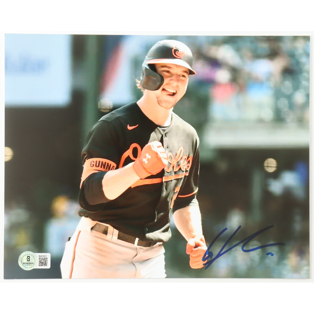 Gunnar Henderson Signed Orioles 8x10 Photo (Beckett) at PristineAuction.com