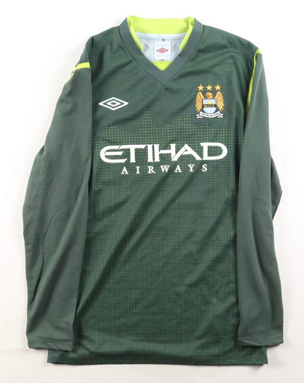 Joe Hart Signed Manchester City F.C. Umbro Authentic Jersey (Beckett) at PristineAuction.com Joe Hart Signed Manchester City F.C. Umbro Authentic Jersey (Beckett) at PristineAuction.com