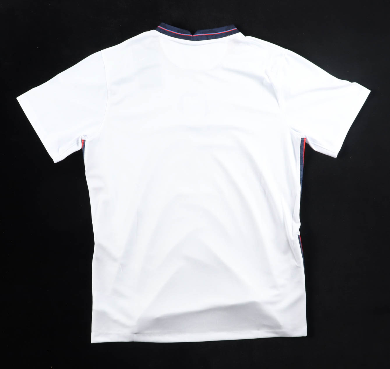 Declan Rice Signed England National Football Team Nike Authentic Jersey (Beckett) at PristineAuction.com Declan Rice Signed England National Football Team Nike Authentic Jersey (Beckett) at PristineAuction.com