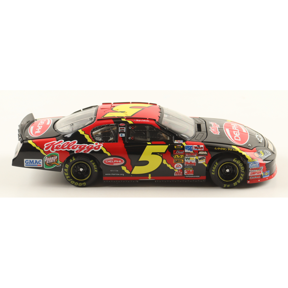 Terry Labonte LE #5 Kellog's Delphi - 2004 Monte Carlo Elite 1:24 Scale Diecast Car at PristineAuction.com