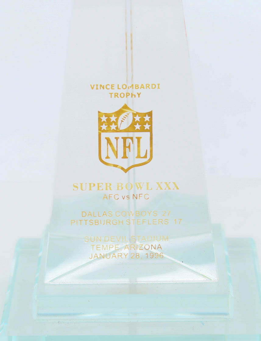 LE Miniature Super Bowl XXX Crystal Replica Lombardi Trophy with Original Packaging. at PristineAuction.com LE Miniature Super Bowl XXX Crystal Replica Lombardi Trophy with Original Packaging. at PristineAuction.com