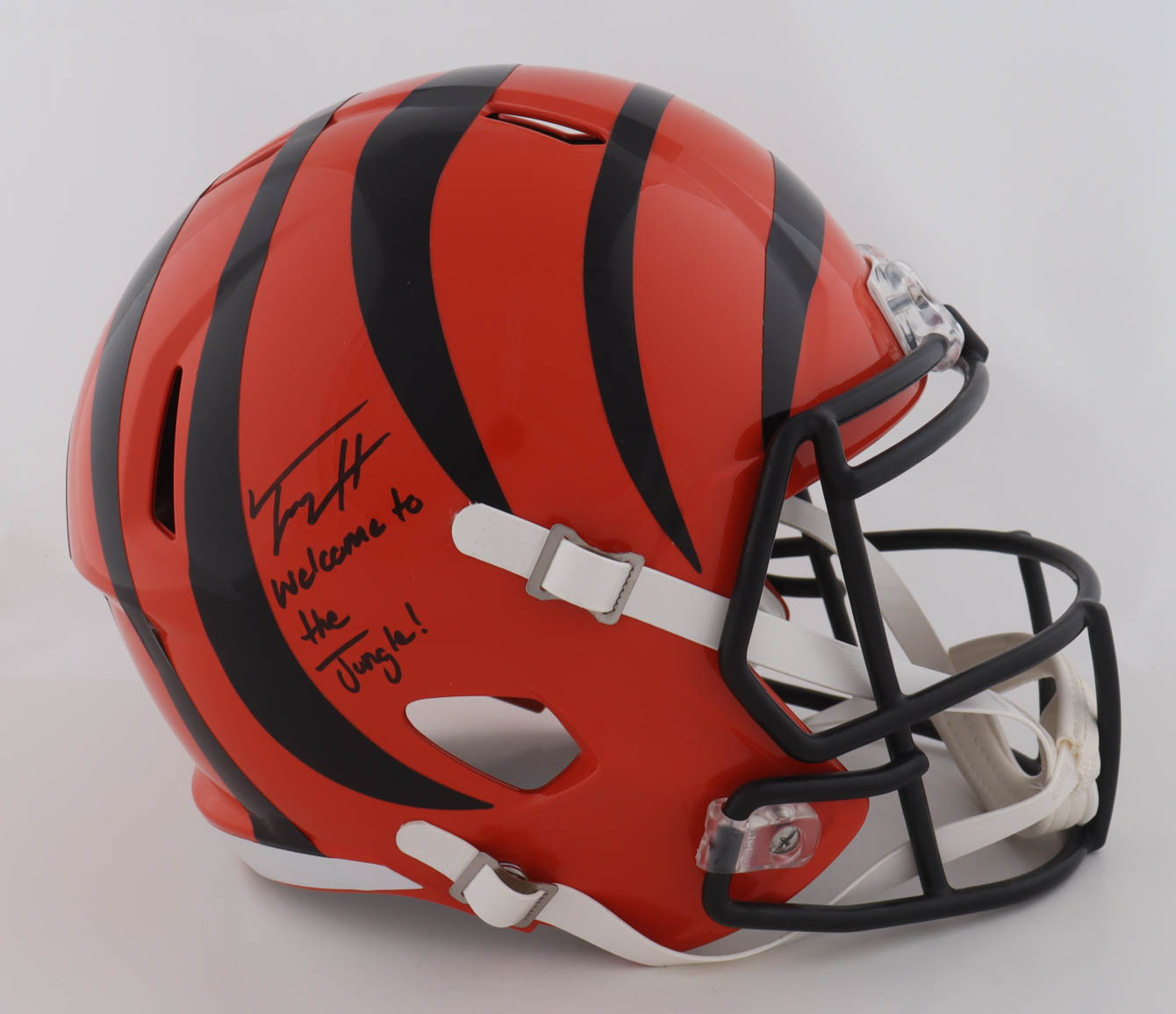 Trey Hendrickson Signed Bengals Full-Size Speed Helmet Inscribed "Welcome To The Jungle!" (Beckett & Sports Collectibles) at PristineAuction.com Trey Hendrickson Signed Bengals Full-Size Speed Helmet Inscribed "Welcome To The Jungle!" (Beckett & Sports Collectibles) at PristineAuction.com