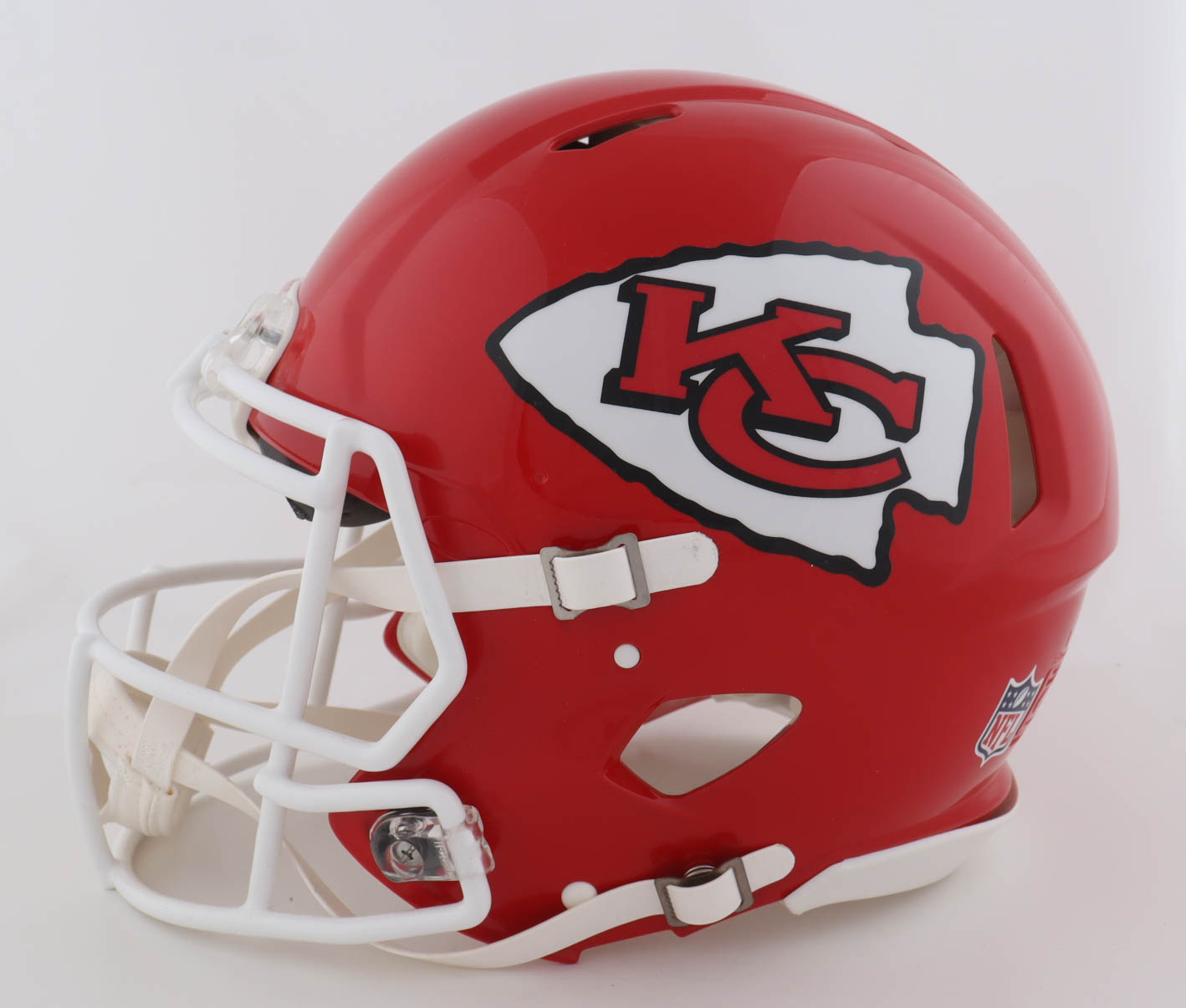 Creed Humphrey Signed Chiefs Full-Size Authentic On-Field Speed Helmet Inscribed "Super Bowl Champs!" (Beckett) at PristineAuction.com Creed Humphrey Signed Chiefs Full-Size Authentic On-Field Speed Helmet Inscribed "Super Bowl Champs!" (Beckett) at PristineAuction.com