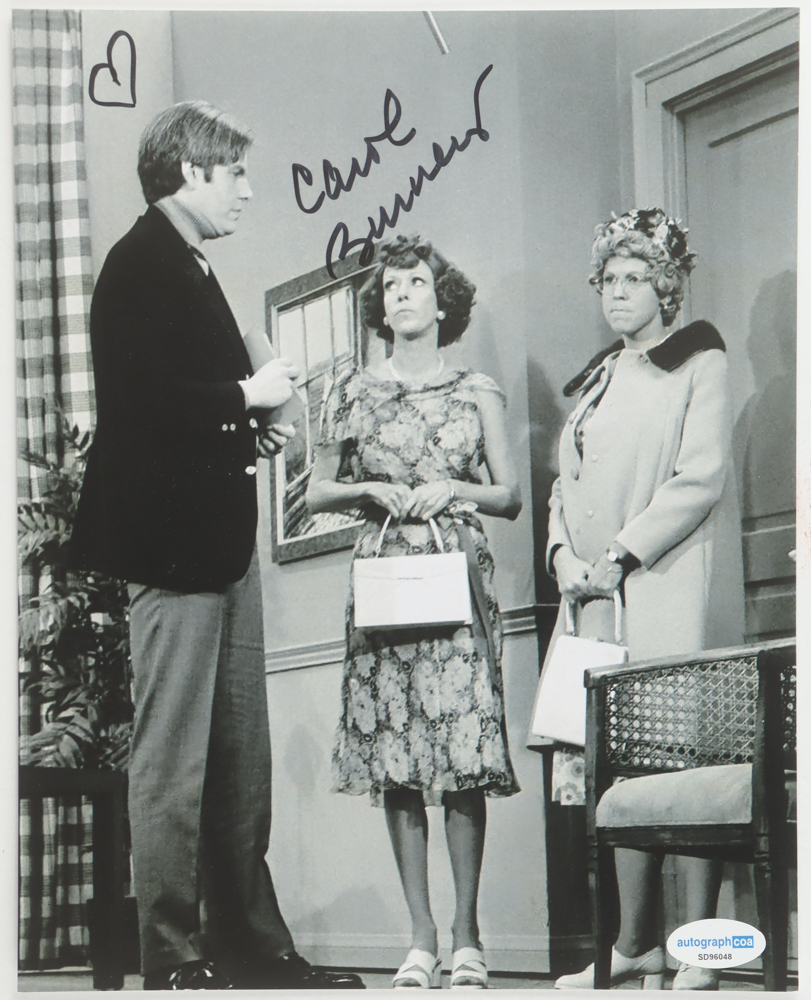 Carol Burnett Signed "The Carol Burnett Show" 8x10 Photo (ACOA) at PristineAuction.com Carol Burnett Signed "The Carol Burnett Show" 8x10 Photo (ACOA) at PristineAuction.com