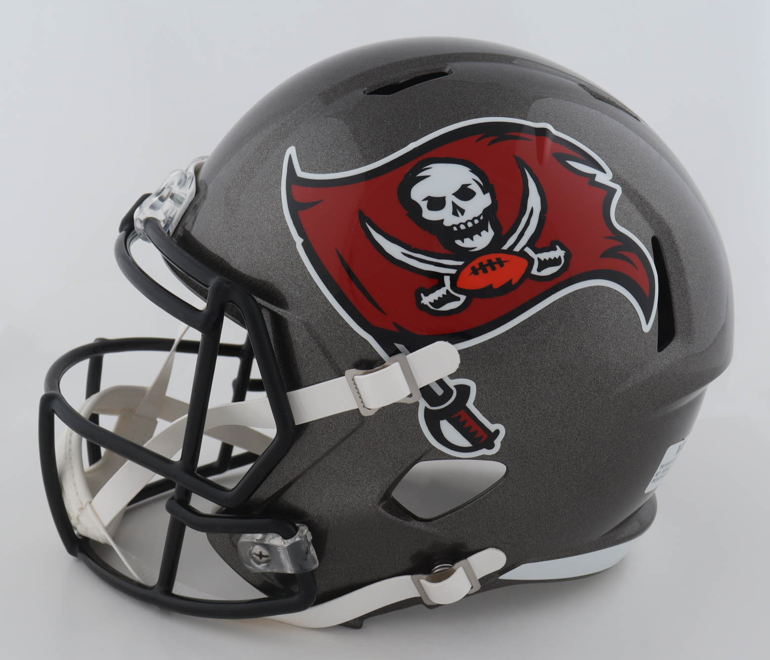 Jon Gruden Signed Buccaneers Full-Size Speed Helmet Inscribed "SB 37 Champs" & "Bucs 42 Raiders 21" (Beckett) at PristineAuction.com Jon Gruden Signed Buccaneers Full-Size Speed Helmet Inscribed "SB 37 Champs" & "Bucs 42 Raiders 21" (Beckett) at PristineAuction.com
