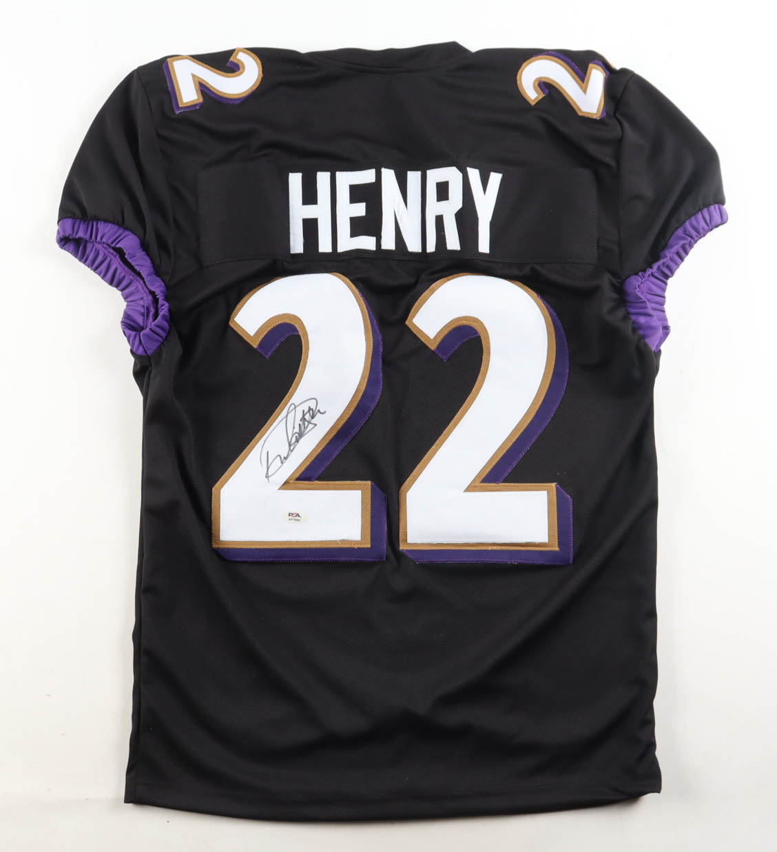 Derrick Henry Signed Jersey (PSA) at PristineAuction.com Derrick Henry Signed Jersey (PSA) at PristineAuction.com