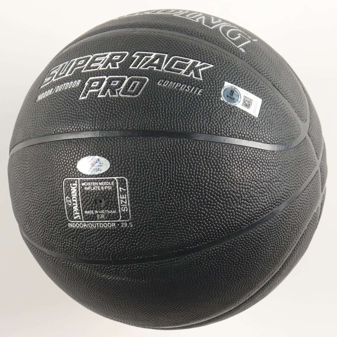 Magic Johnson & Larry Bird Signed NBA Black Edition Basketball with Display Case (PSA & Beckett) at PristineAuction.com Magic Johnson & Larry Bird Signed NBA Black Edition Basketball with Display Case (PSA & Beckett) at PristineAuction.com