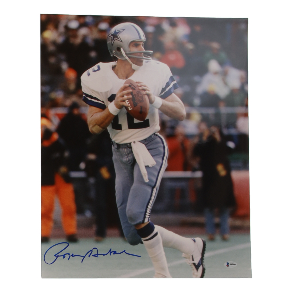 Roger Staubach Signed Cowboys 16x20 Photo (Beckett) at PristineAuction.com Roger Staubach Signed Cowboys 16x20 Photo (Beckett) at PristineAuction.com