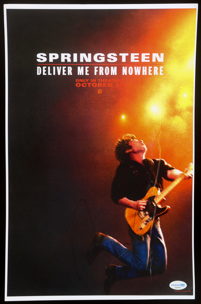 Jeremy Allen White Signed "Springsteen: Deliver Me from Nowhere" 11x17 Photo (ACOA) at PristineAuction.com Jeremy Allen White Signed "Springsteen: Deliver Me from Nowhere" 11x17 Photo (ACOA) at PristineAuction.com