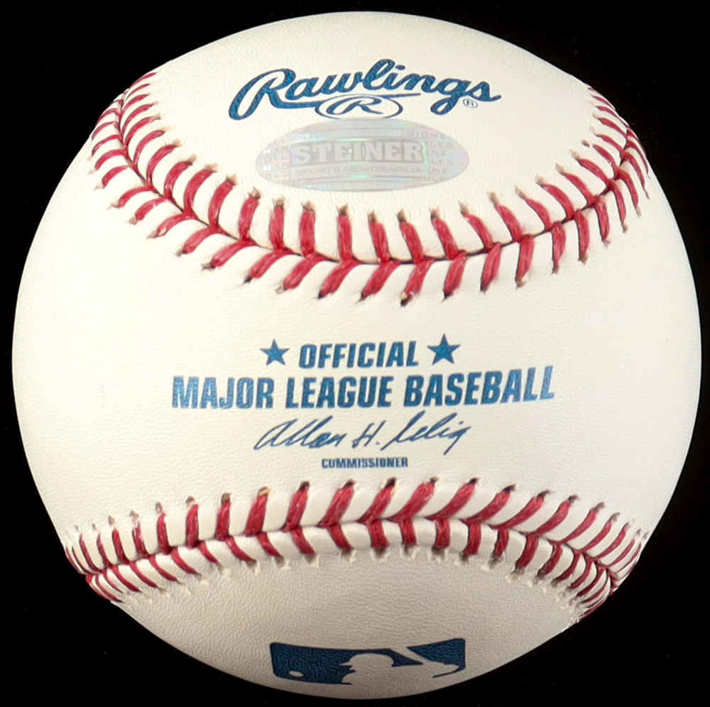 Johan Santana Signed OML Baseball (Steiner & MLB) at PristineAuction.com Johan Santana Signed OML Baseball (Steiner & MLB) at PristineAuction.com