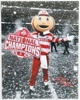 Gee Scott Jr. Signed Ohio State Buckeyes 16x20 Photo (Authentic Ink) at PristineAuction.com