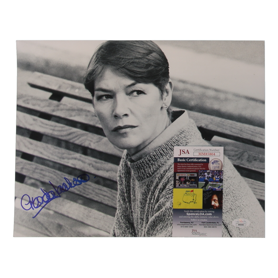 Glenda Jackson Signed 11x14 Photo (JSA) at PristineAuction.com Glenda Jackson Signed 11x14 Photo (JSA) at PristineAuction.com