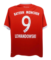Robert Lewandowski Signed Bayern Munich Adidas Authentic Jersey (Beckett) at PristineAuction.com