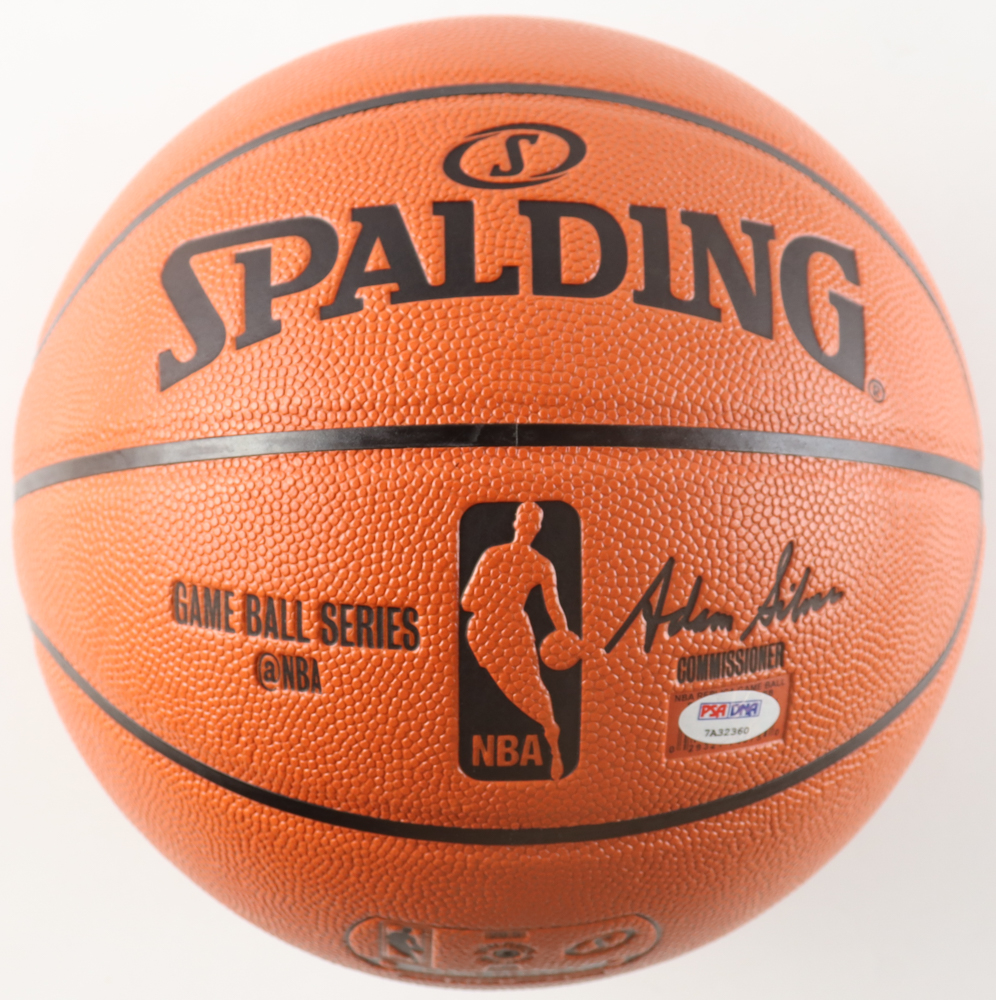 Bill Russel Signed NBA Basketball (PSA) at PristineAuction.com Bill Russel Signed NBA Basketball (PSA) at PristineAuction.com