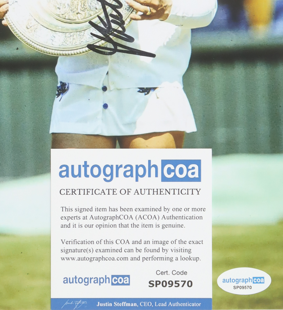 Martina Navratilova Signed 8x10 Photo (ACOA) at PristineAuction.com Martina Navratilova Signed 8x10 Photo (ACOA) at PristineAuction.com