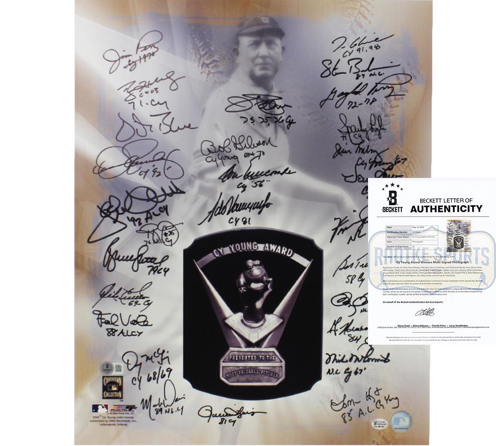 Roy Halladay & Fernando Valenzuela | Cy Young Award Winners 16x20 Photo Signed By (28) (Beckett) at PristineAuction.com Roy Halladay & Fernando Valenzuela | Cy Young Award Winners 16x20 Photo Signed By (28) (Beckett) at PristineAuction.com