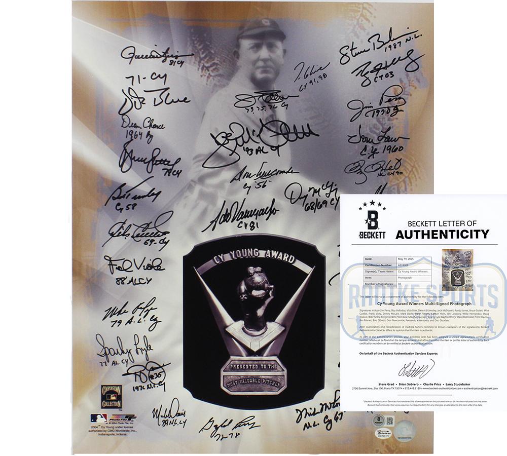 Roy Halladay & Fernando Valenzuela | Cy Young Award Winners 16x20 Photo Signed By (30) (Beckett) at PristineAuction.com Roy Halladay & Fernando Valenzuela | Cy Young Award Winners 16x20 Photo Signed By (30) (Beckett) at PristineAuction.com