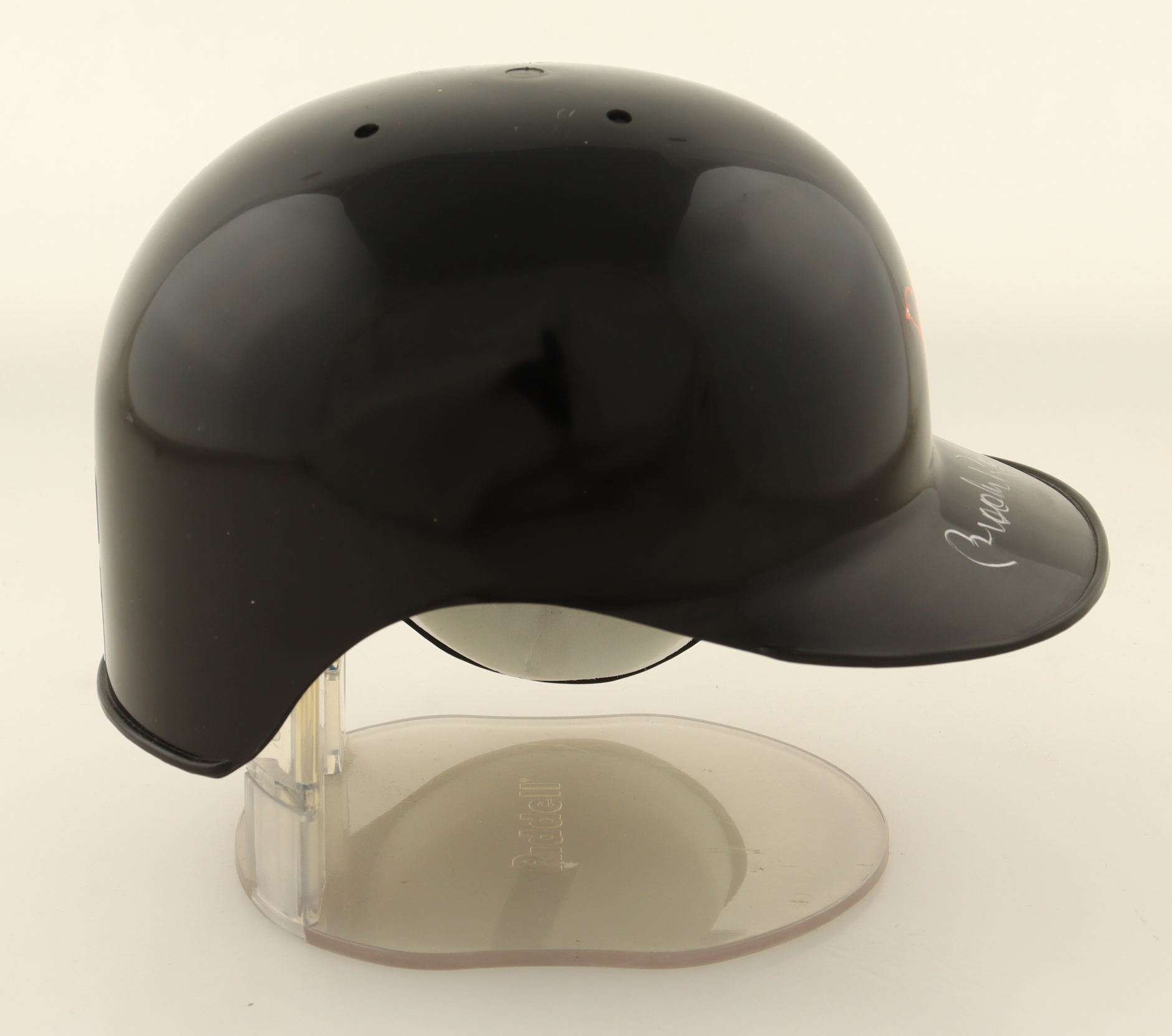 Brooks Robinson Signed Orioles Mini Batting Helmet (Beckett) at PristineAuction.com Brooks Robinson Signed Orioles Mini Batting Helmet (Beckett) at PristineAuction.com