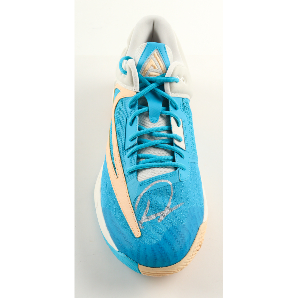 Giannis Antetokounmpo Signed Player Edition Basketball Shoe (Beckett) at PristineAuction.com