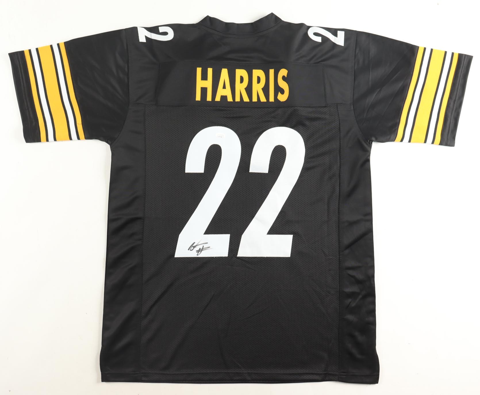 Najee Harris Signed Jersey (JSA) at PristineAuction.com Najee Harris Signed Jersey (JSA) at PristineAuction.com