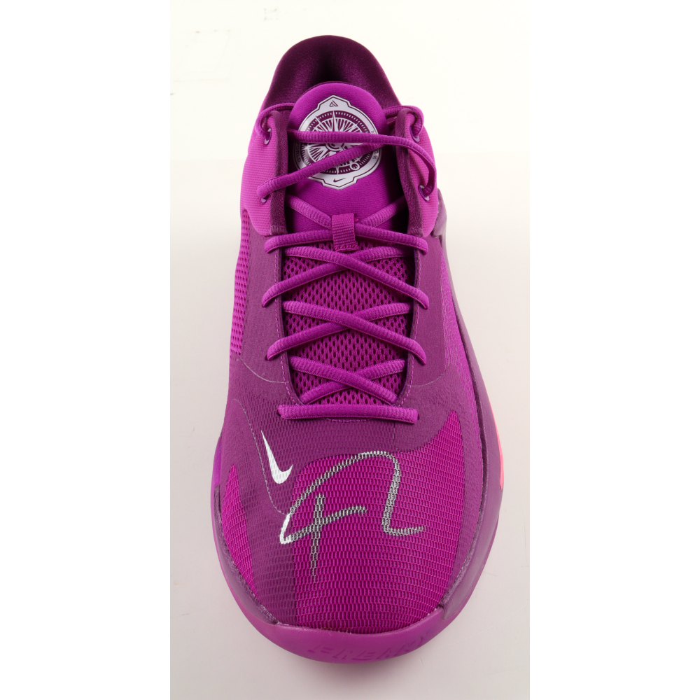 Giannis Antetokounmpo Signed Player Edition Basketball Shoe (Beckett) at PristineAuction.com