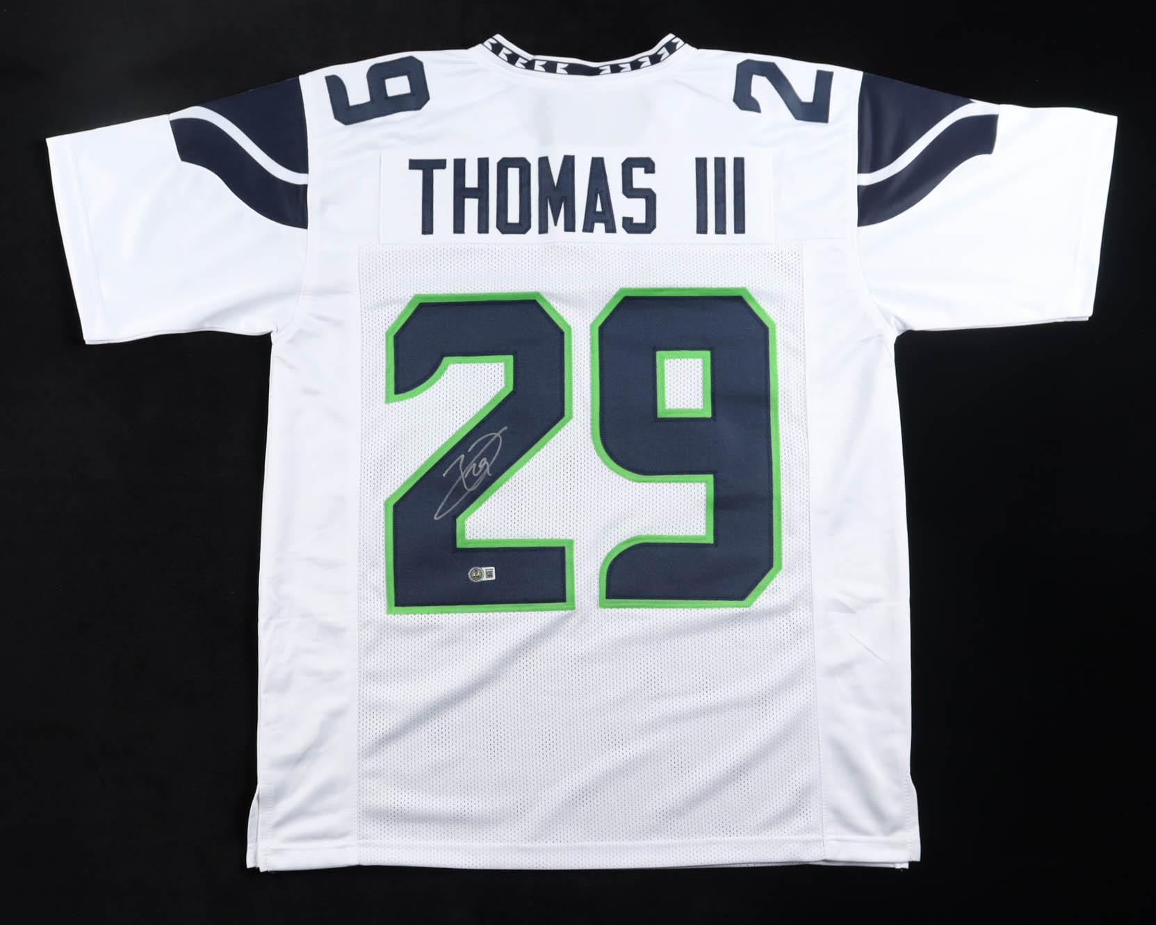 Earl Thomas III Signed Jersey (Beckett) at PristineAuction.com Earl Thomas III Signed Jersey (Beckett) at PristineAuction.com