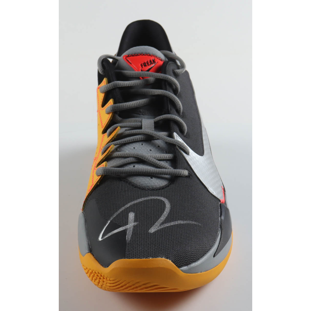 Giannis Antetokounmpo Signed Player Edition Basketball Shoe (Beckett) at PristineAuction.com