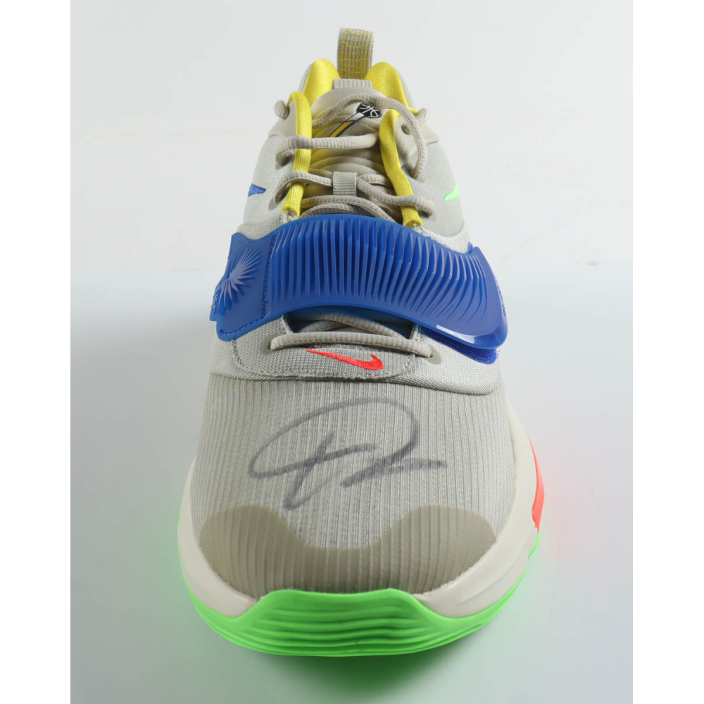 Giannis Antetokounmpo Signed Player Edition Basketball Shoe (Beckett) at PristineAuction.com