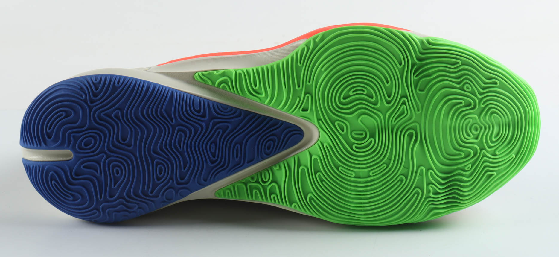 Giannis Antetokounmpo Signed Player Edition Basketball Shoe (Beckett) at PristineAuction.com Giannis Antetokounmpo Signed Player Edition Basketball Shoe (Beckett) at PristineAuction.com