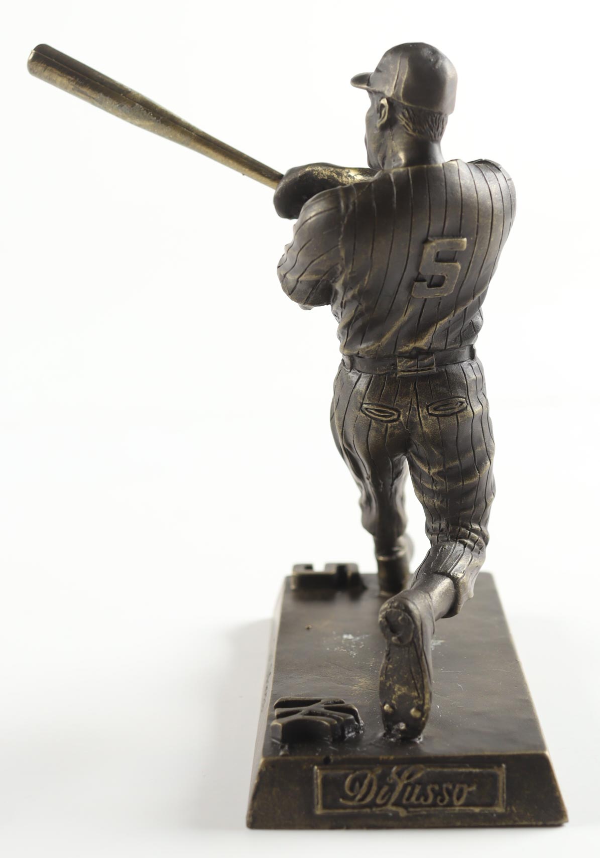 Joe DiMaggio Yankees Bronze Statue Figurine with Original Packaging at PristineAuction.com Joe DiMaggio Yankees Bronze Statue Figurine with Original Packaging at PristineAuction.com