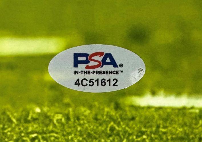 Saquon Barkley Signed Eagles 16x20 Photo (PSA) at PristineAuction.com Saquon Barkley Signed Eagles 16x20 Photo (PSA) at PristineAuction.com