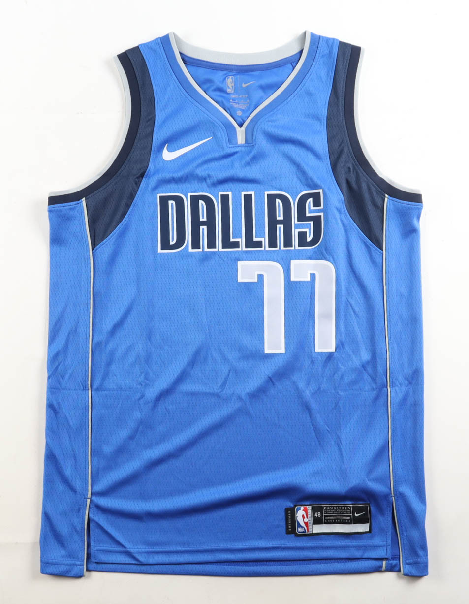 Luka Doncic Signed Mavericks Nike Authentic Jersey (PSA) at PristineAuction.com Luka Doncic Signed Mavericks Nike Authentic Jersey (PSA) at PristineAuction.com