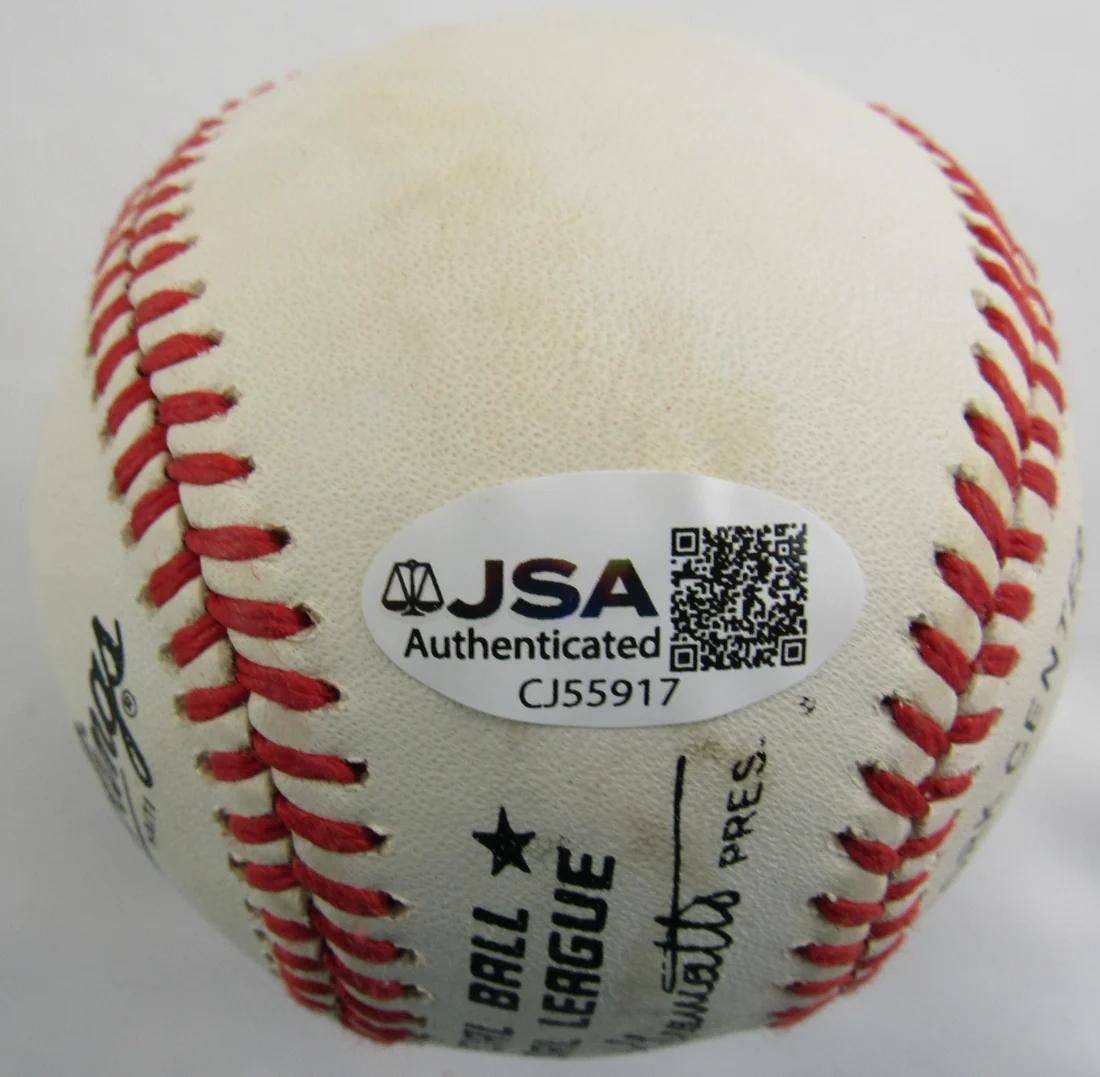 Pee Wee Reese Signed ONL Baseball (JSA) at PristineAuction.com Pee Wee Reese Signed ONL Baseball (JSA) at PristineAuction.com