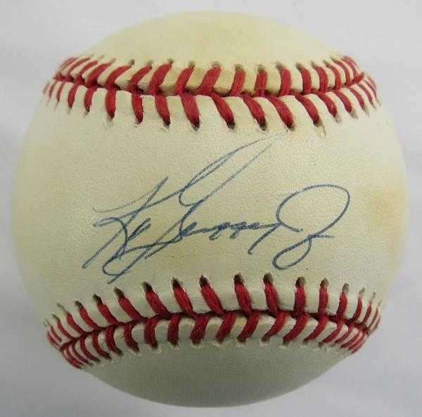 Ken Griffey Jr. Signed OAL Baseball (JSA) at PristineAuction.com Ken Griffey Jr. Signed OAL Baseball (JSA) at PristineAuction.com