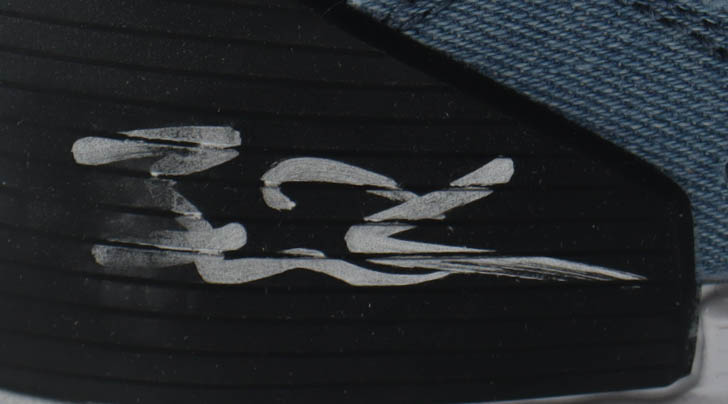 Dwyane Wade Signed Li-Ning Basketball Shoe (Fanatics & Beckett) at PristineAuction.com Dwyane Wade Signed Li-Ning Basketball Shoe (Fanatics & Beckett) at PristineAuction.com