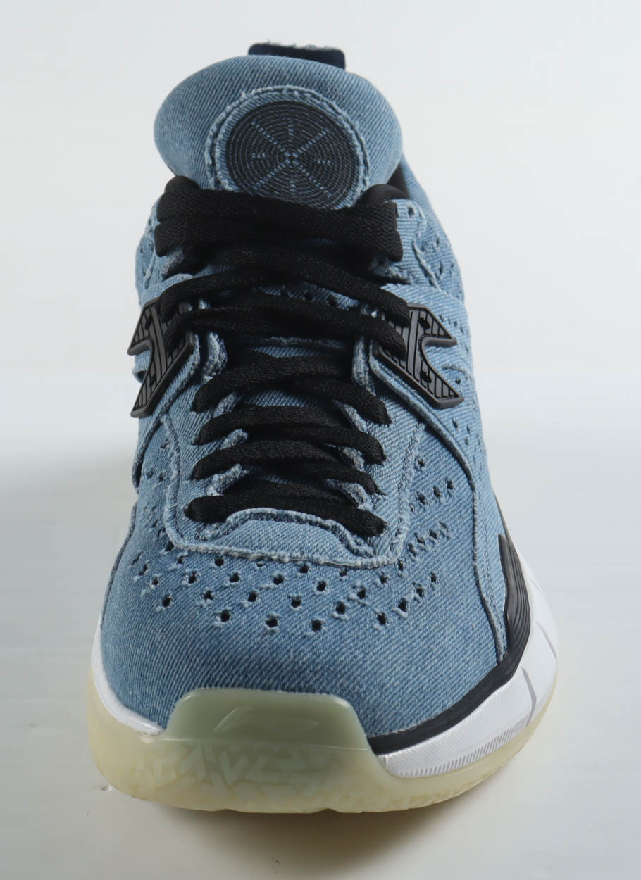 Dwyane Wade Signed Li-Ning Basketball Shoe (Fanatics & Beckett) at PristineAuction.com Dwyane Wade Signed Li-Ning Basketball Shoe (Fanatics & Beckett) at PristineAuction.com