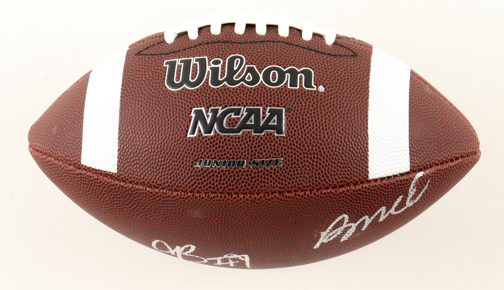 Jaquan Brisker & Rome Odunze Signed NCAA Football (PSA) at PristineAuction.com Jaquan Brisker & Rome Odunze Signed NCAA Football (PSA) at PristineAuction.com