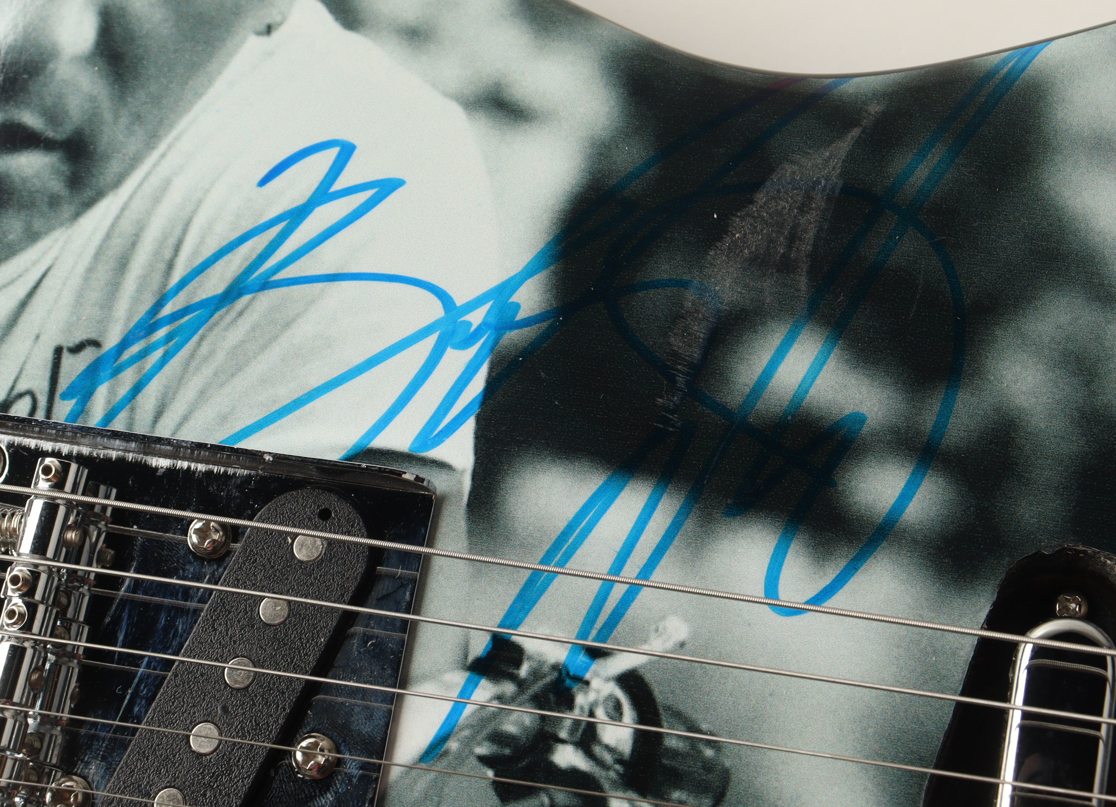 Bruce Springsteen Signed Custom Electric Guitar (ACOA) at PristineAuction.com Bruce Springsteen Signed Custom Electric Guitar (ACOA) at PristineAuction.com