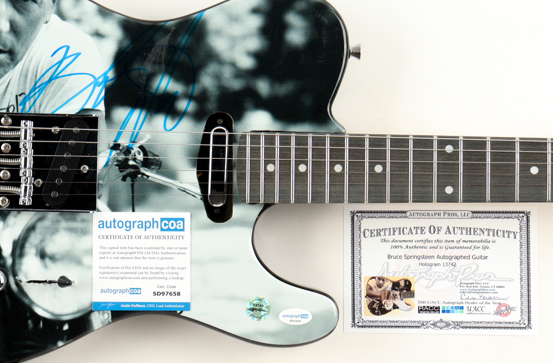 Bruce Springsteen Signed Custom Electric Guitar (ACOA) at PristineAuction.com Bruce Springsteen Signed Custom Electric Guitar (ACOA) at PristineAuction.com