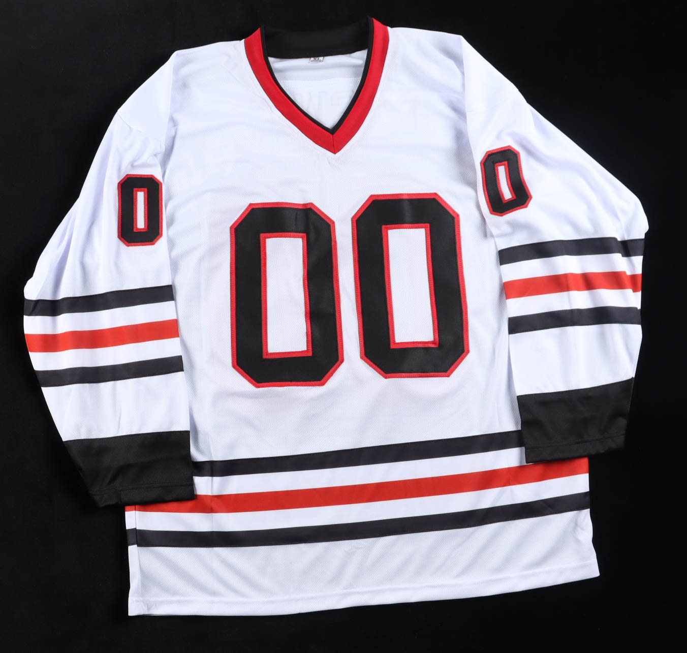 Chevy Chase Signed Jersey (Beckett) at PristineAuction.com Chevy Chase Signed Jersey (Beckett) at PristineAuction.com