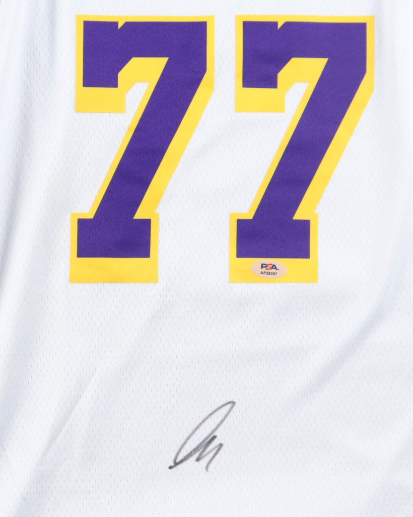Luka Doncic Signed Lakers Nike Authentic Jersey (Beckett) at PristineAuction.com Luka Doncic Signed Lakers Nike Authentic Jersey (Beckett) at PristineAuction.com