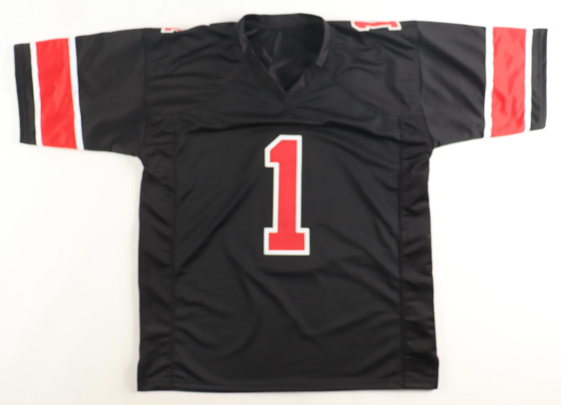 Justin Fields Signed Jersey (Beckett) at PristineAuction.com Justin Fields Signed Jersey (Beckett) at PristineAuction.com