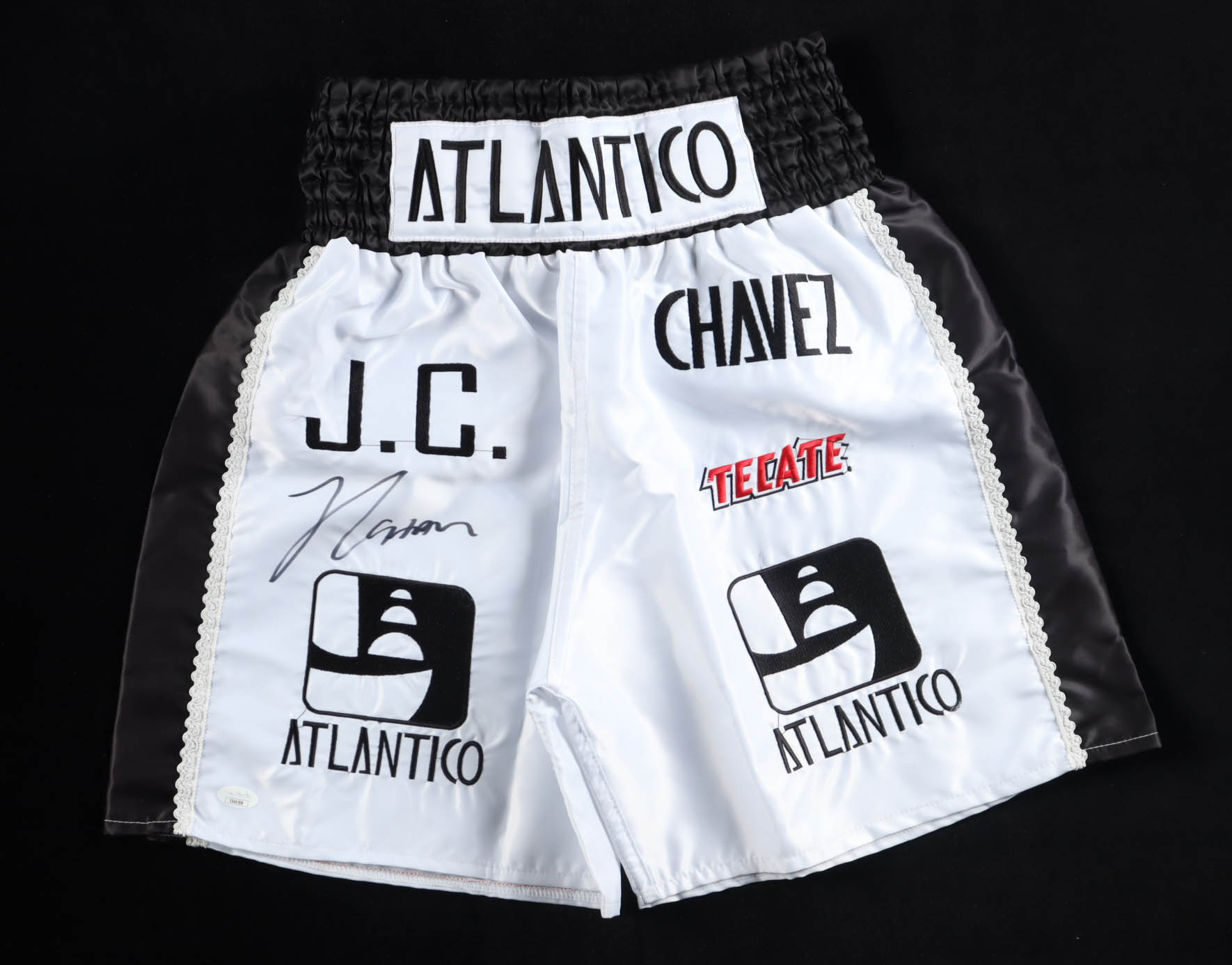 Julio Cesar Chavez Signed Boxing Trunks (JSA) at PristineAuction.com Julio Cesar Chavez Signed Boxing Trunks (JSA) at PristineAuction.com
