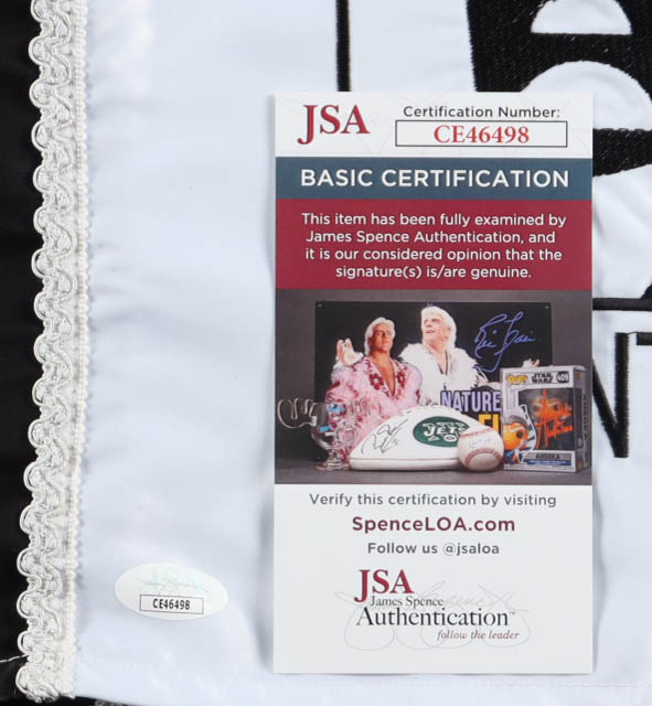 Julio Cesar Chavez Signed Boxing Trunks (JSA) at PristineAuction.com Julio Cesar Chavez Signed Boxing Trunks (JSA) at PristineAuction.com