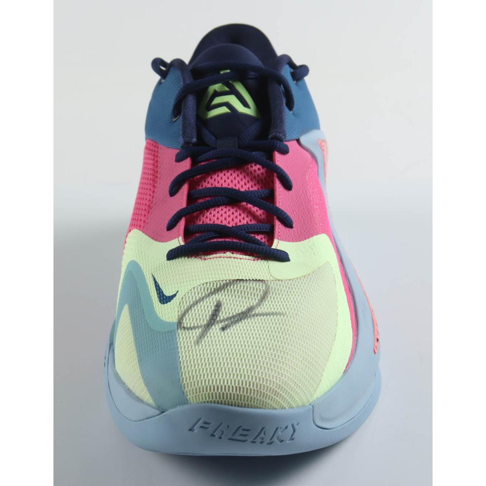 Giannis Antetokounmpo Signed Player Edition Basketball Shoe (Beckett) at PristineAuction.com