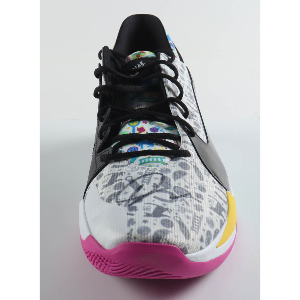 Giannis Antetokounmpo Signed Player Edition Basketball Shoe (Beckett) at PristineAuction.com